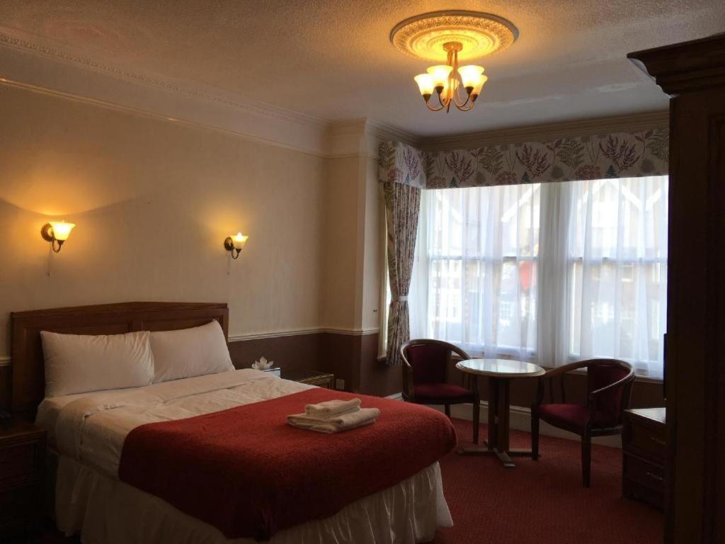 Grosvenor Hotel Rugby Eksteriør bilde