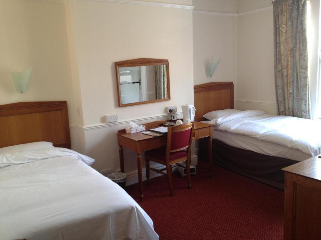 Grosvenor Hotel Rugby Eksteriør bilde