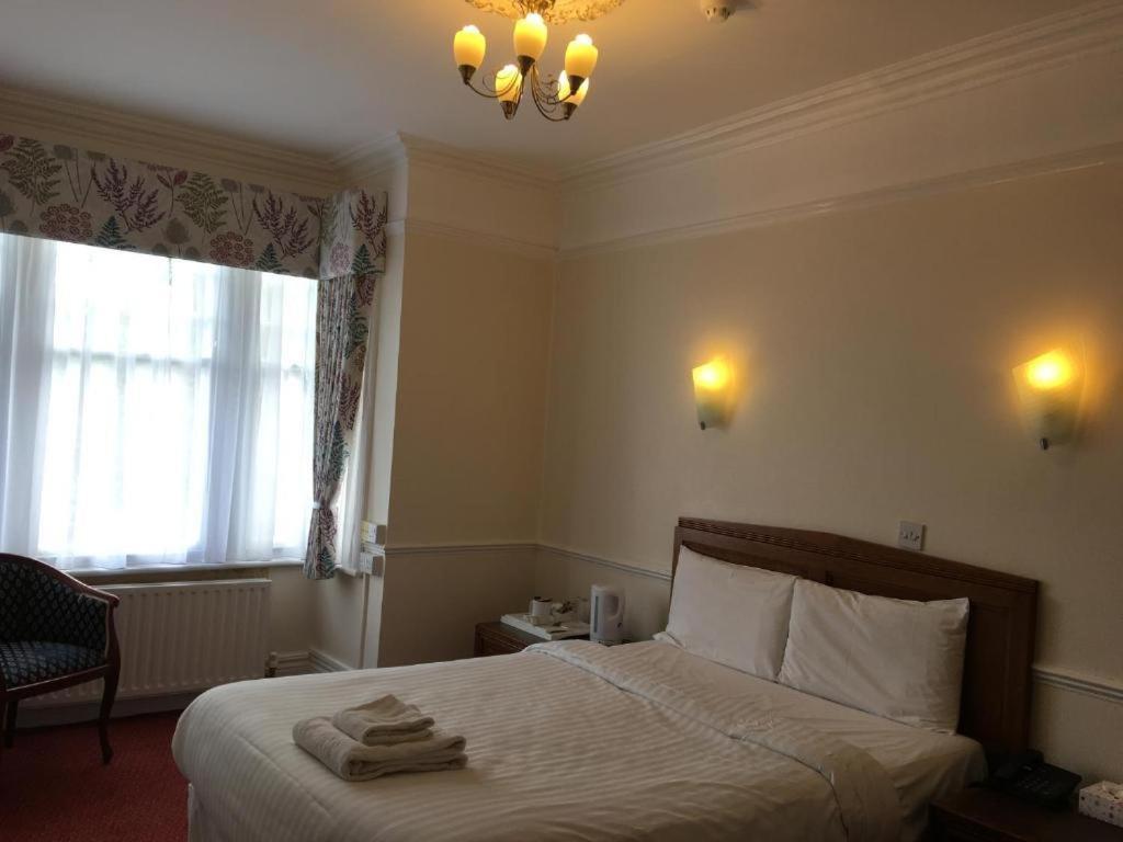 Grosvenor Hotel Rugby Eksteriør bilde