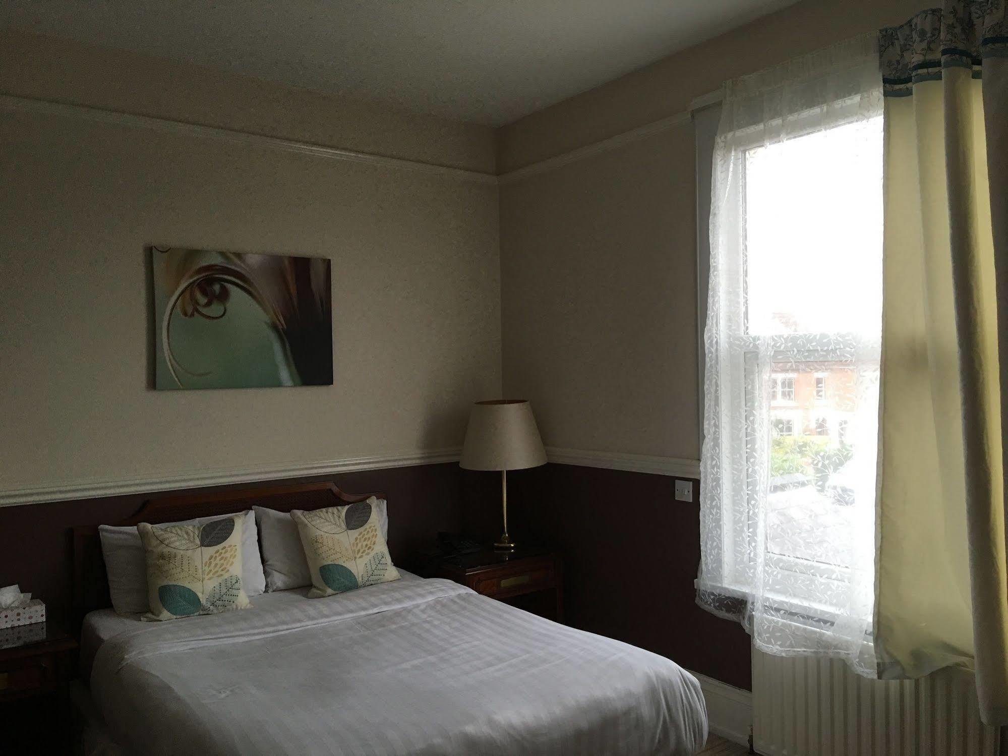 Grosvenor Hotel Rugby Eksteriør bilde